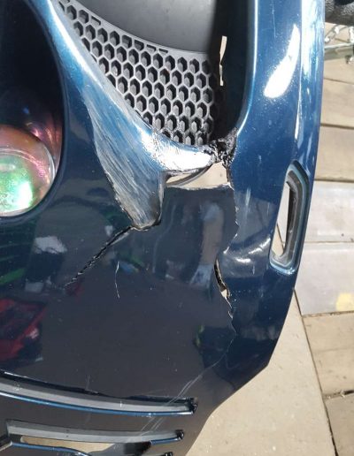 Crack and split repair on car near me - before